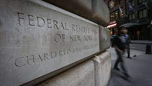 Fed, yapay zeka risklerini yönetmek konusunda bankalarla görüşüyor